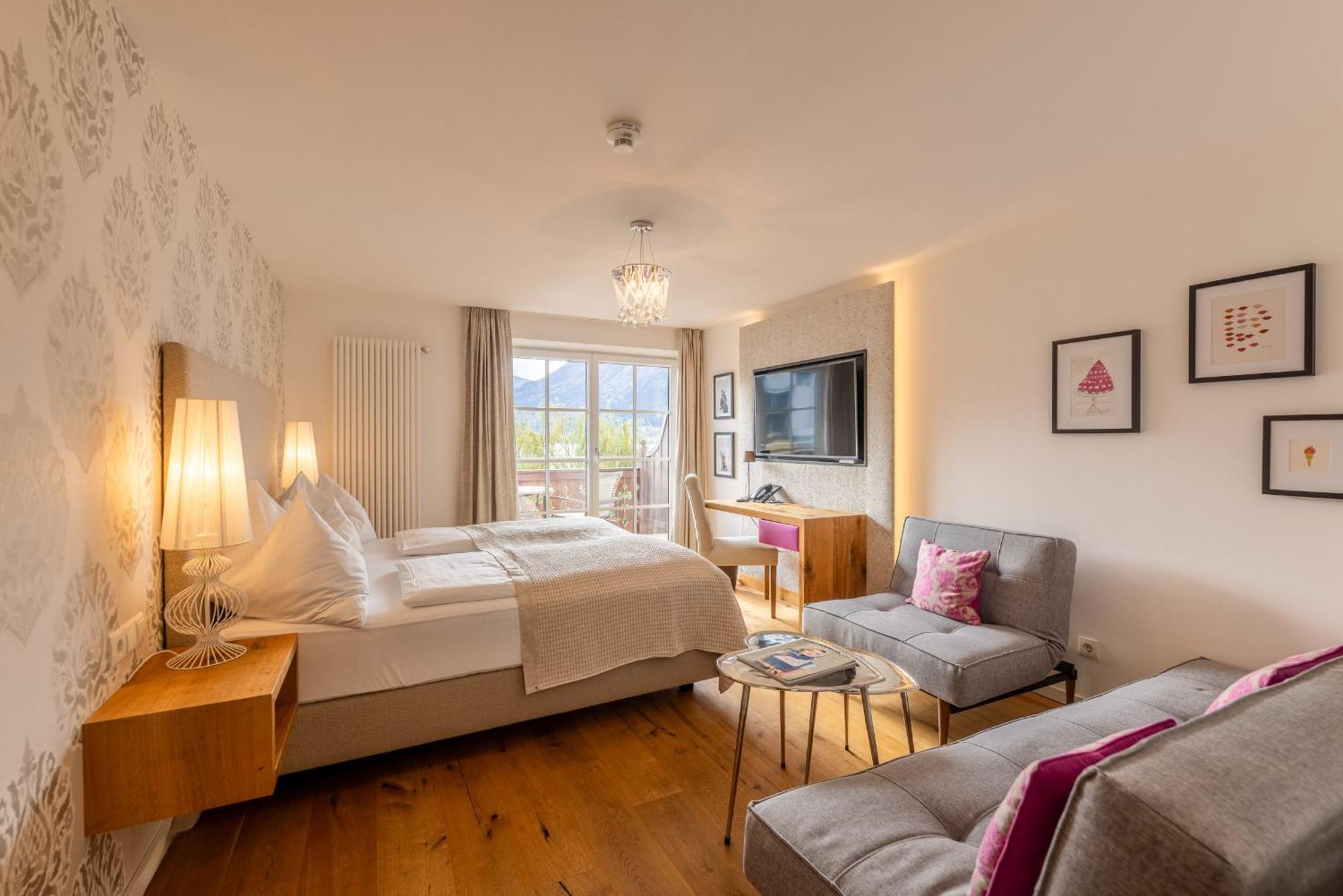 Hotel Seevilla Wolfgangsee 4*